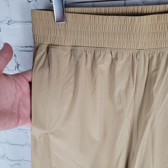 ZYIA | Work Flow tan high waist lightweight crop flowy wide leg gaucho pants - Picture 3 of 7